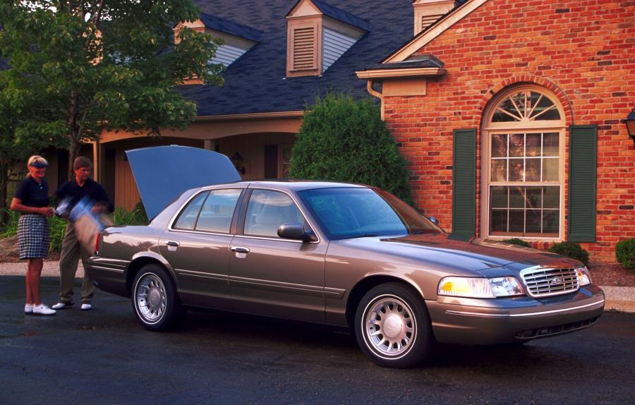  Ford Crown Victoria 1998 года  (фото 135 из 161)